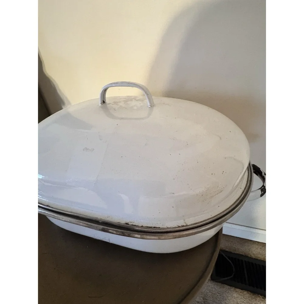 Large Antique Vintage Enamelware Roasting Pan Two Pc Set